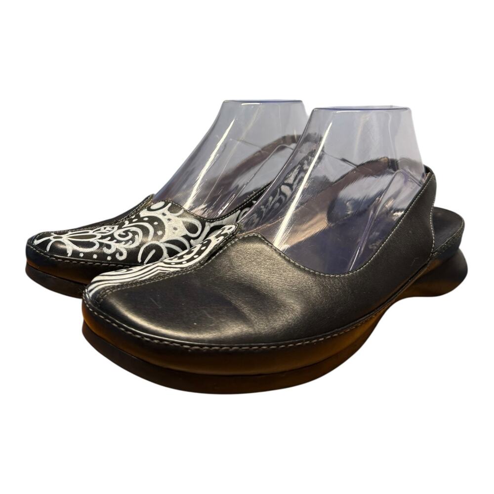 Clarks Women's 9M Black White Artisan Slingback Sandals Shoes Comfort